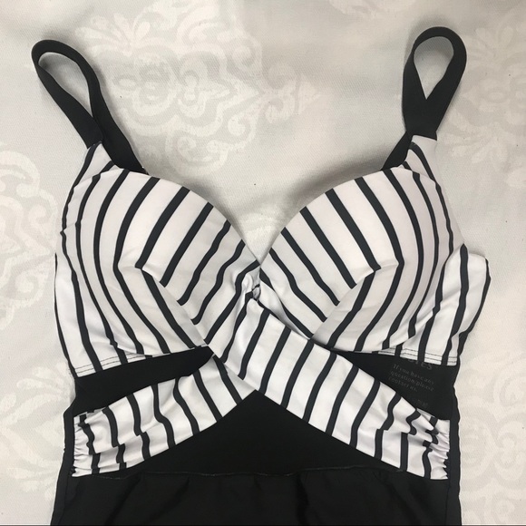 One-Piece Swimsuit Black White Striped - Picture 3 of 8
